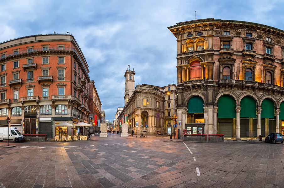 Dei Mercanti in the Morning, Milan, Italy 